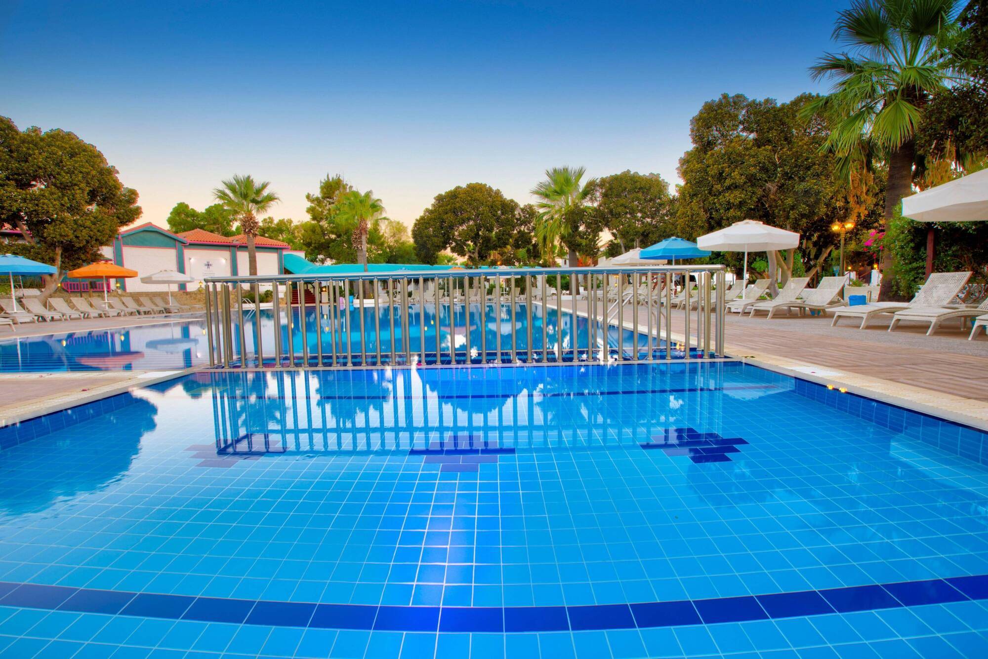 Merit Cyprus Gardens Holiday Famagusta  Exteriér fotografie