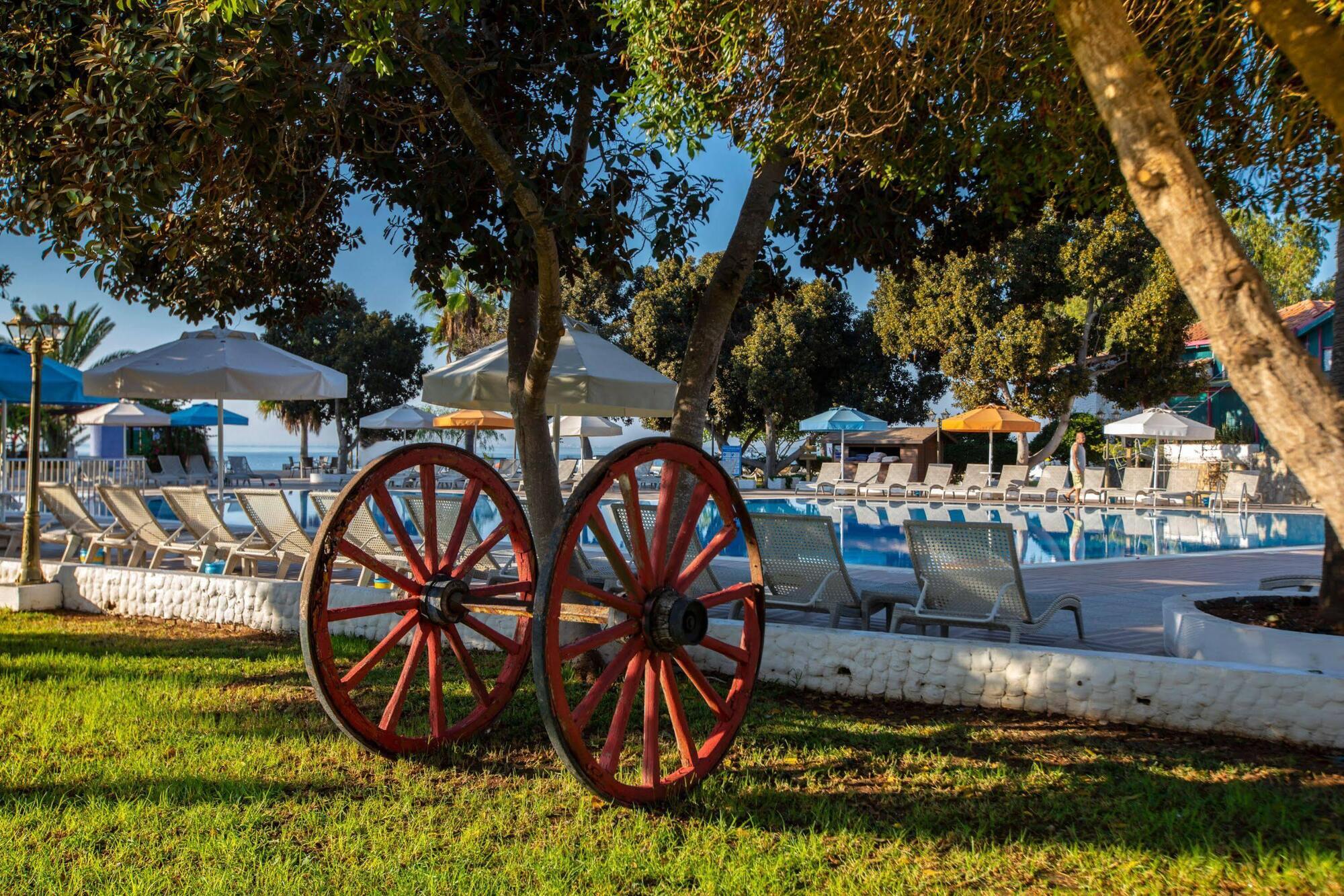 Merit Cyprus Gardens Holiday Famagusta  Exteriér fotografie